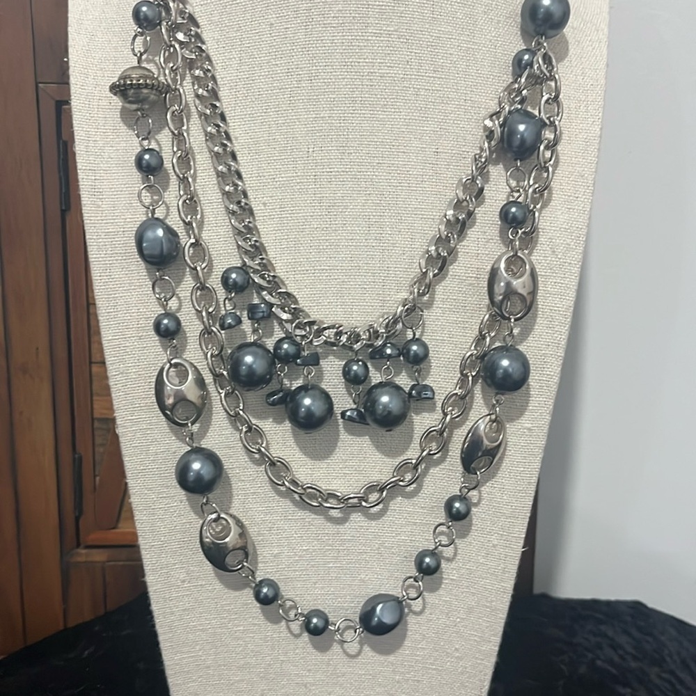 Ribbon Three Tiered Necklace with Gray Dangle Beads and Silver Beaded Links - Picture 3 of 10
